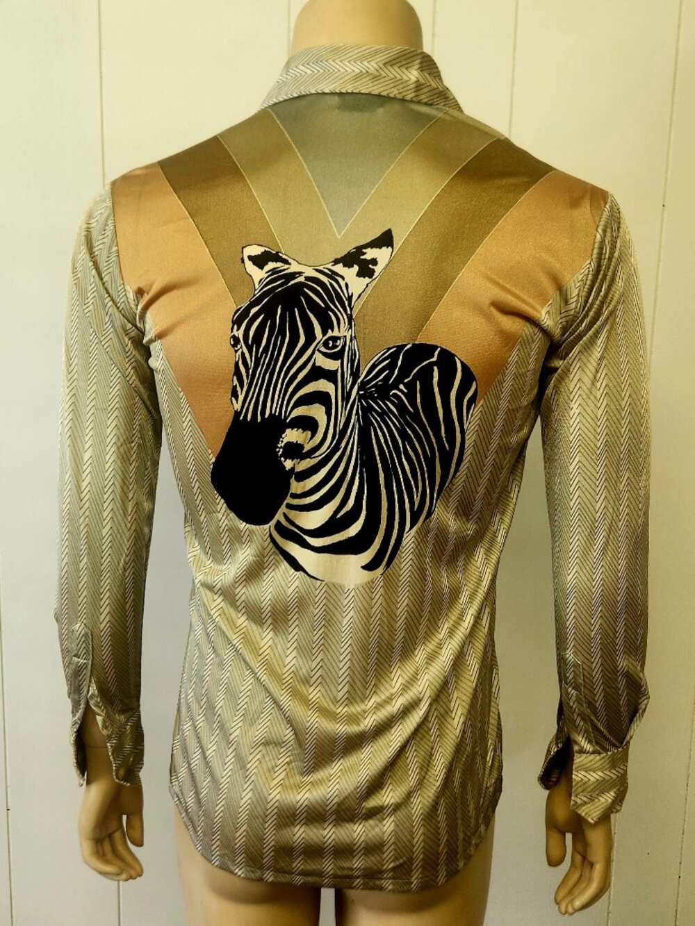 Huk-a-Poo disco shirt M men's 1970s with zebra Art Deco